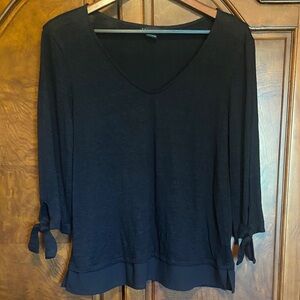 Sanctuary Black Long Sleeve Linen Top
Size Large
